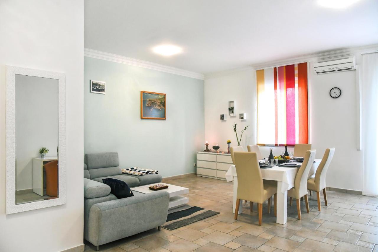 Apartman Lui Apartment Rijeka Ngoại thất bức ảnh